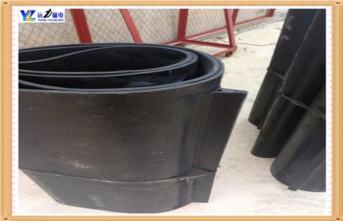 除鐵器皮帶輸送機圖紙 除鐵器皮帶輸送機圖紙