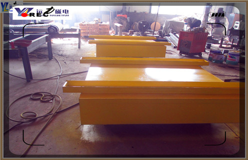 板式永磁除鐵器，甘肅板式永磁除鐵器知識參數(shù)_內(nèi)部磁塊安裝方法_甘肅板式永磁除鐵器型號價格  