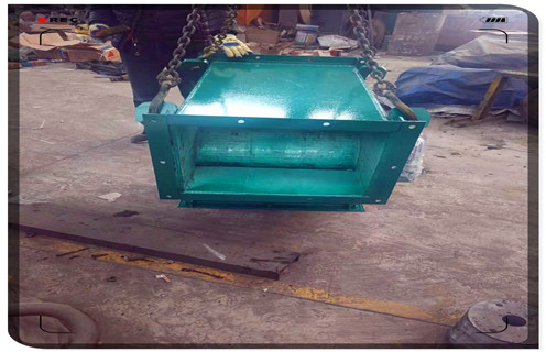 管道除鐵器，貴州垂直式管道除鐵器報(bào)價(jià)_遠(yuǎn)力貴州垂直式管道除鐵器報(bào)價(jià)12000高斯_可定制工作原理_安裝示意圖