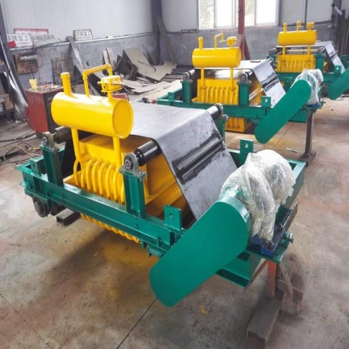 油冷式電磁除鐵器，河南油冷式電磁除鐵器_河南油冷式電磁除鐵器工作原理及內(nèi)部結(jié)構(gòu) 