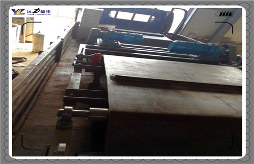 永磁除鐵器，新疆永磁除鐵器廠家_新疆永磁除鐵器廠家批發(fā)價(jià)格_使用說(shuō)明書原理型號(hào)價(jià)格