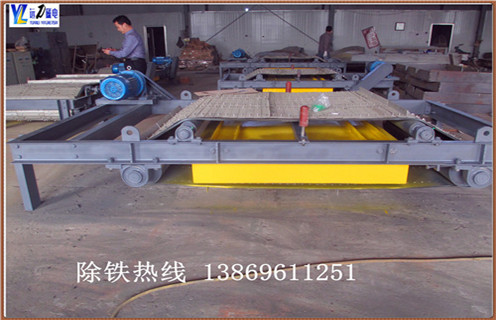 自卸式永磁除鐵器， 山東懸掛式自卸永磁除鐵器_技術參數(shù)_山東懸掛式自卸永磁除鐵器價格磁塊安裝方式_如何換帶