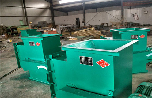 管道除鐵器，江蘇管道滾筒除鐵器哪里有賣_江蘇管道滾筒除鐵器哪里有賣如何使用原理內(nèi)部構(gòu)造水泥造紙廠_管道除鐵器圖片