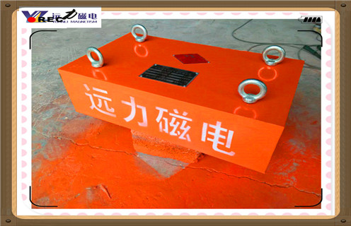 懸掛式永磁除鐵器，四川懸掛式永磁除鐵器生產(chǎn)_內(nèi)部磁塊安裝方法_四川懸掛式永磁除鐵器生產(chǎn)型號價格  