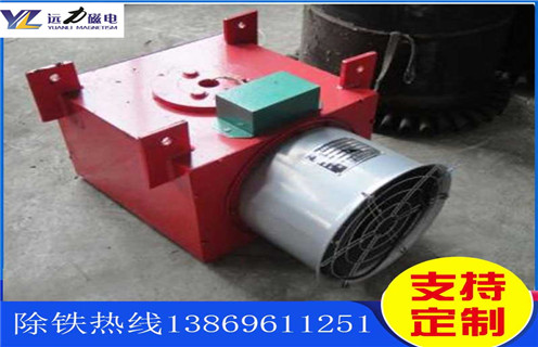 自卸式風(fēng)冷電磁除鐵器，貴州懸掛自卸式風(fēng)冷電磁除鐵器_選型_貴州懸掛自卸式風(fēng)冷電磁除鐵器公司多少錢參數(shù)工作原理生產(chǎn)價(jià)格工作原理_價(jià)格